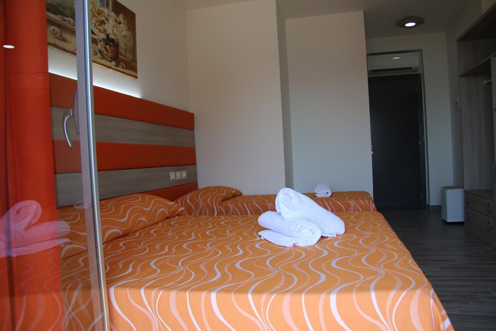 Chrismare Hotel Mazzeo Ngoại thất bức ảnh