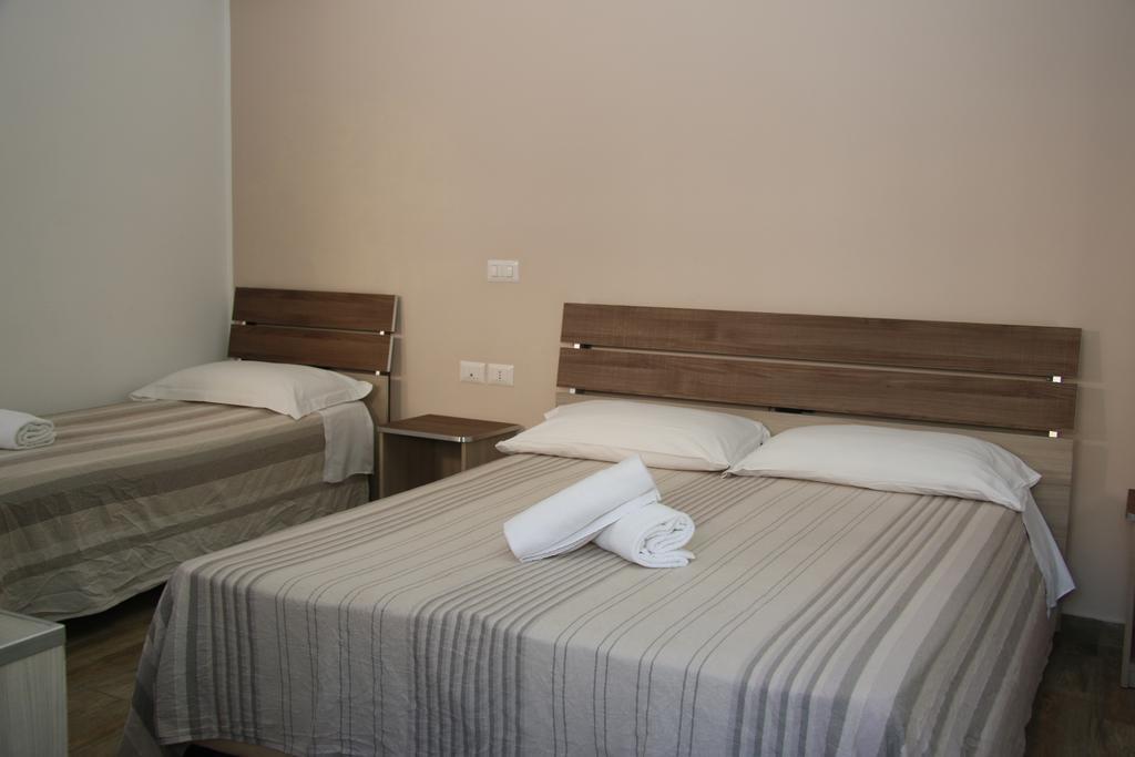 Chrismare Hotel Mazzeo Ngoại thất bức ảnh